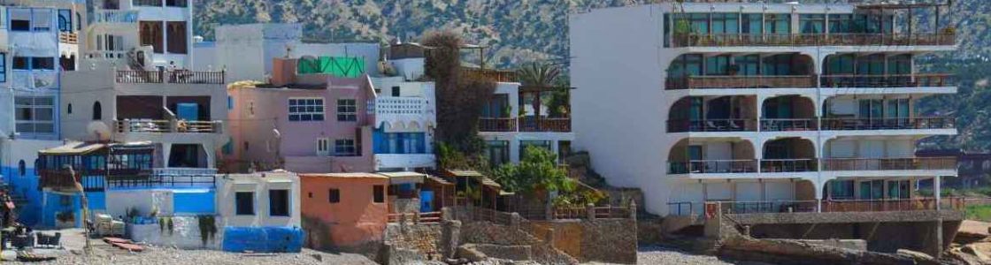Location voiture à Taghazout équipée de barres de toit